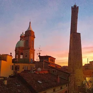 Speakeasy - Due Torri Bed & Breakfast Bologna