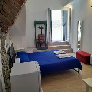 la-casa-del-riomaggiore.hotelitalianriviera.com/